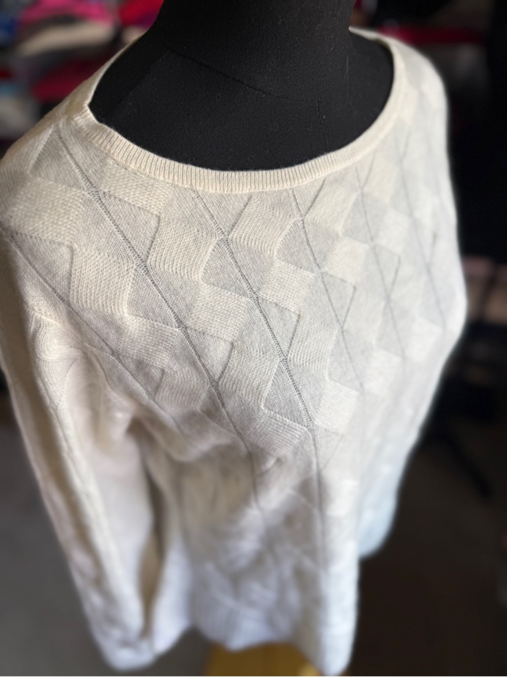 Classic Cream Crewneck Cashmere Sweater, Cute Tuliped Hem
